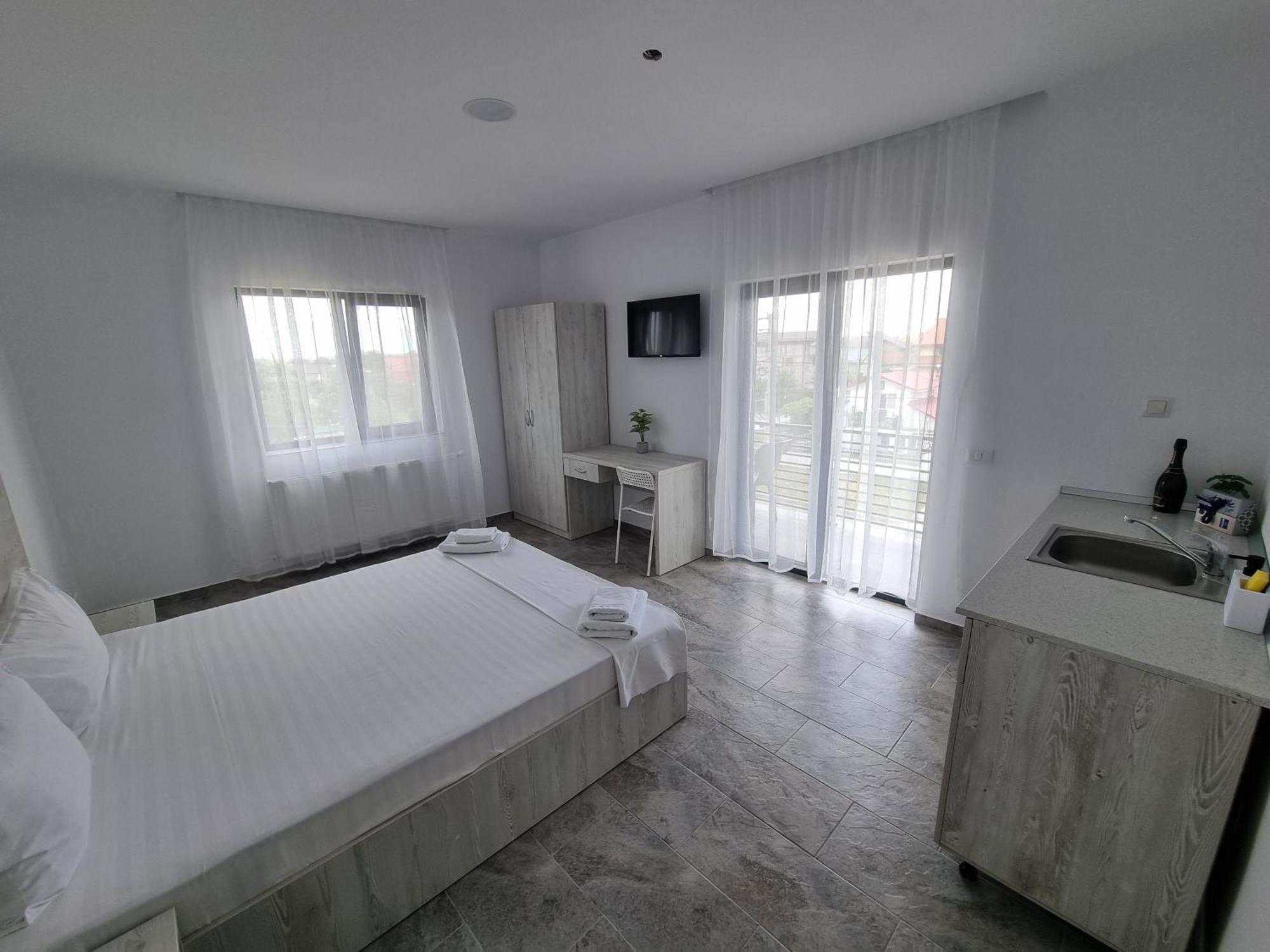 Casa Mathias Hotel Eforie Nord Buitenkant foto