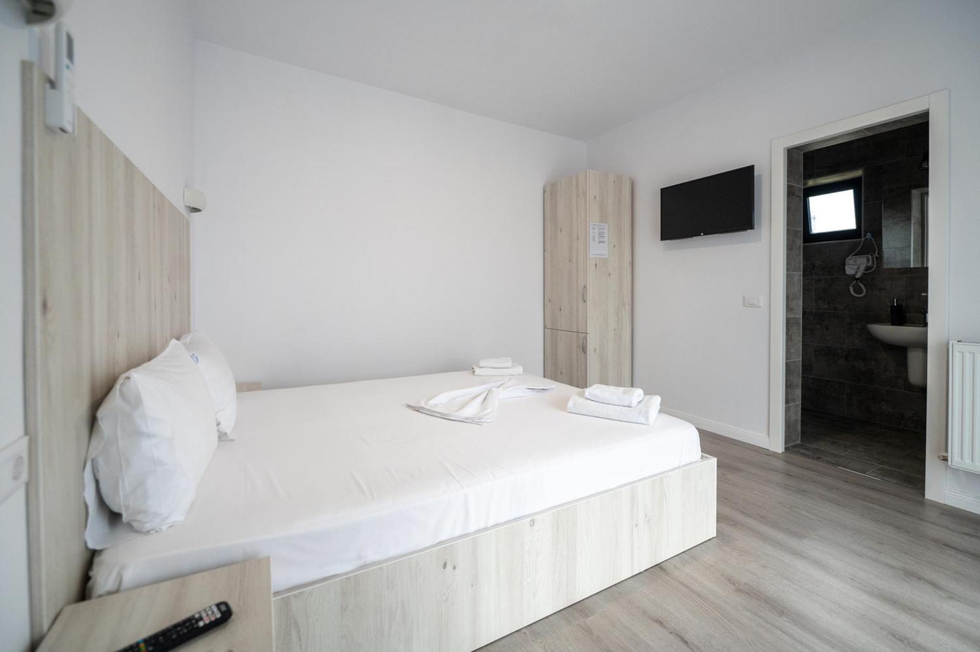 Casa Mathias Hotel Eforie Nord Buitenkant foto